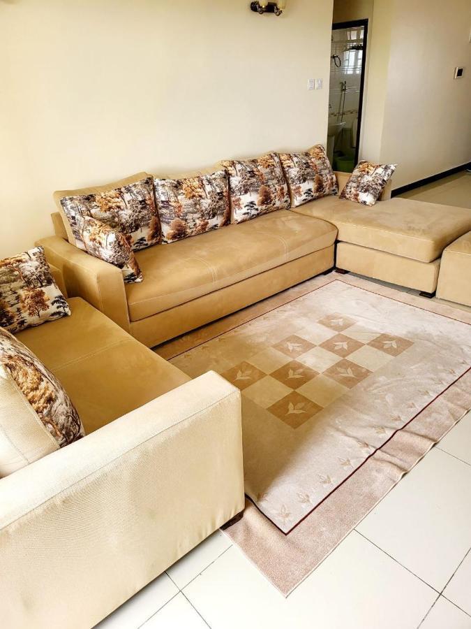 2 Bedroom Luxury Apartment In Kilimani Найроби Экстерьер фото